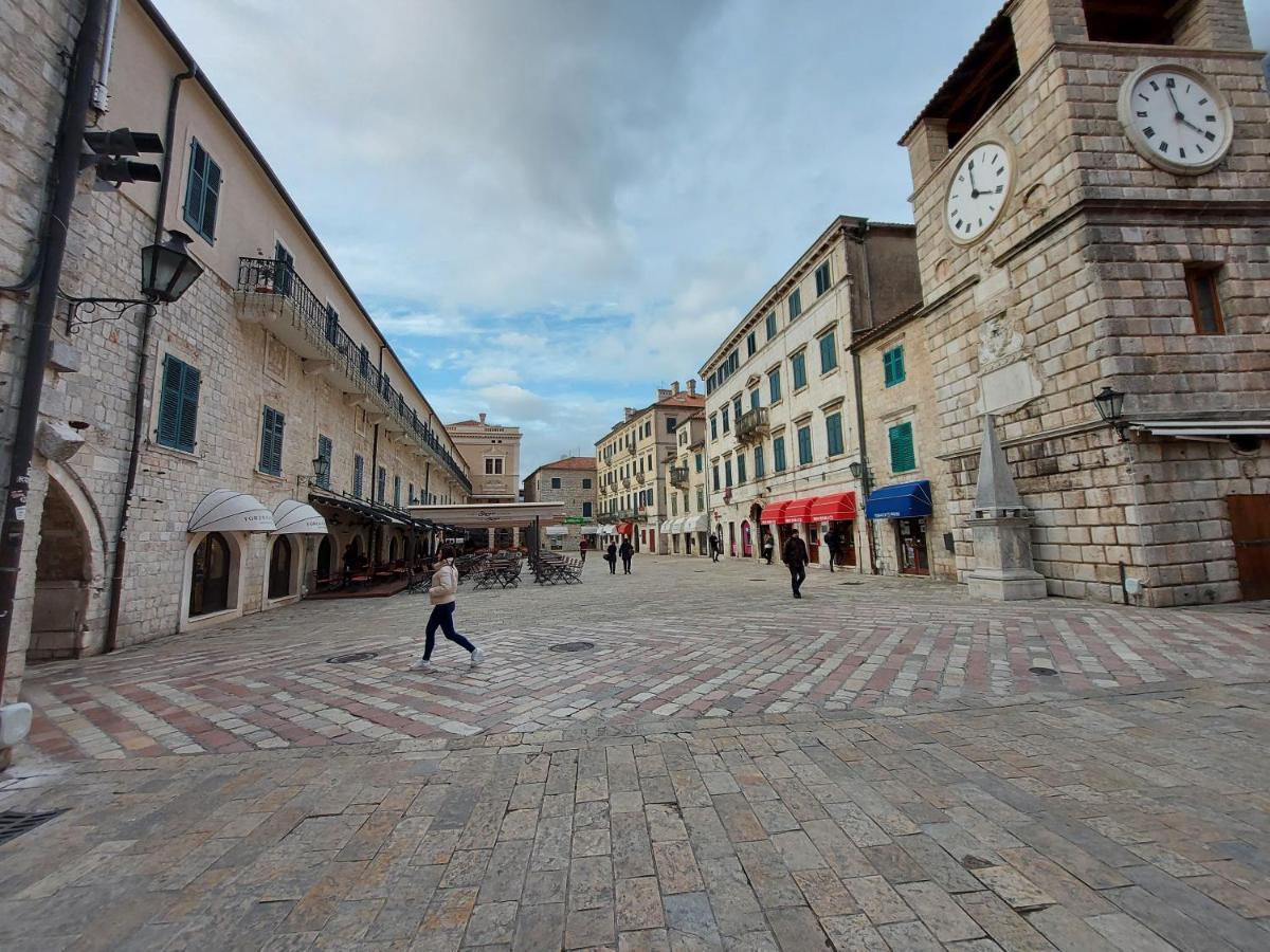 Old Town Kotor Square Apartment Exterior photo