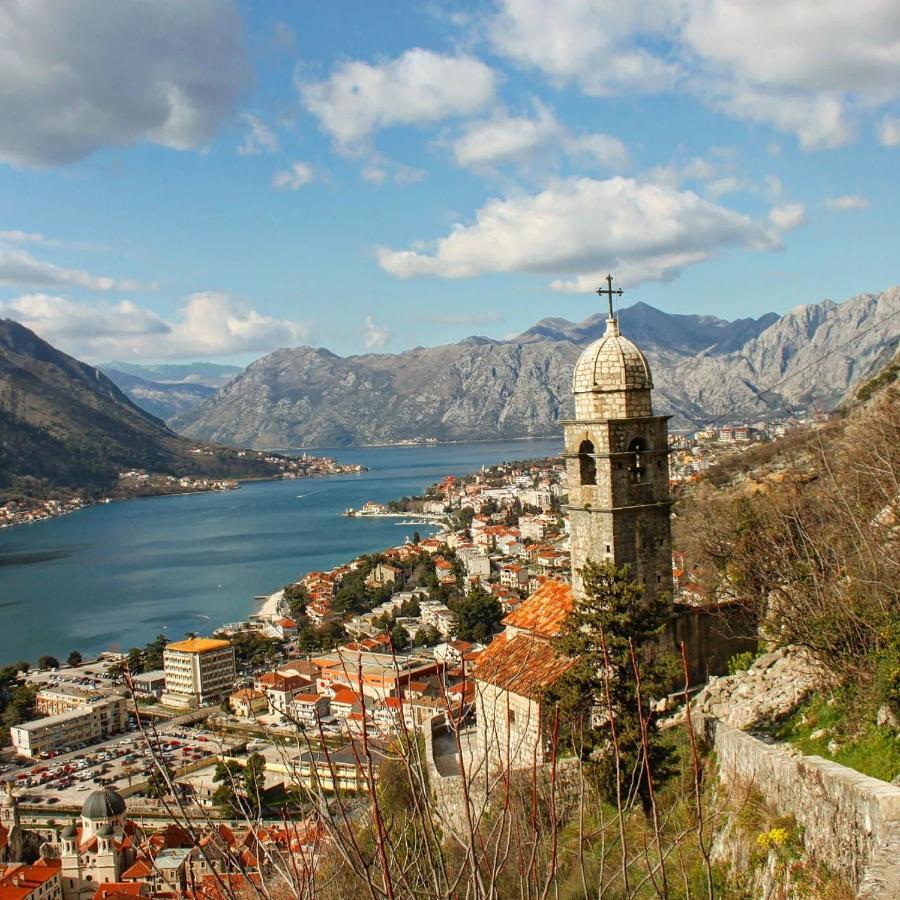 Old Town Kotor Square Apartment Exterior photo